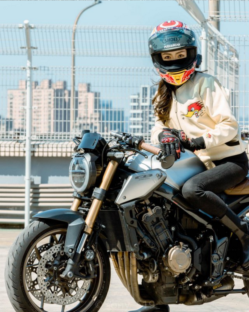 双男主mv大片外网播放